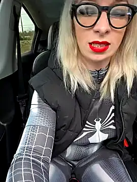 Snapshot of Giuliana_baby chatting on March 10, 4:14 pm Giuliana baby online show from March 10, 4:14 pm