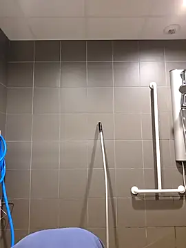 Snapshot of Giuliana_baby chatting on March 17, 10:17 am Giuliana baby online show from March 17, 10:17 am