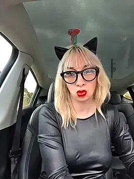 Snapshot of Giuliana_baby chatting on March 21, 2:18 pm Giuliana baby online show from March 21, 2:18 pm