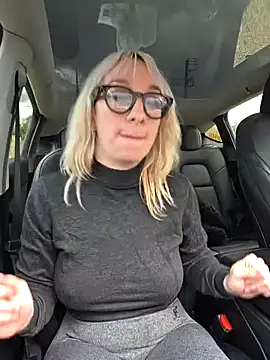 Snapshot of Giuliana_baby chatting on March 22, 12:35 pm Giuliana baby online show from March 22, 12:35 pm