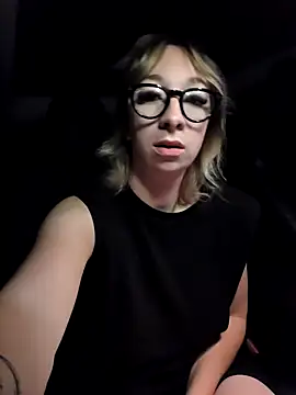 Snapshot of Giuliana_baby chatting on September 22, 4:47 am Giuliana baby online show from September 22, 4:47 am