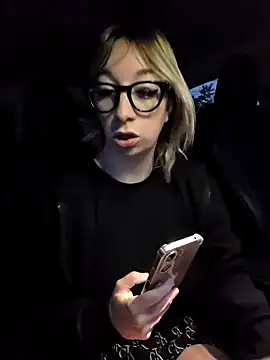 Snapshot of Giuliana_baby chatting on September 23, 5:32 am Giuliana baby online show from September 23, 5:32 am