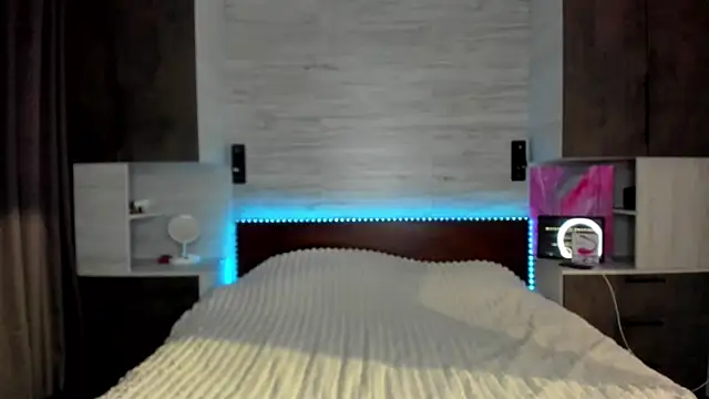 Chris Brunnet online show from November 11, 10:48 am