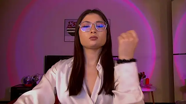 MonicaThompson online show from February 2, 8:30 pm