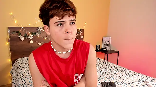 justinbiler online show from December 24, 2:01 pm