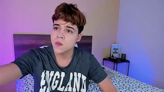 justinbiler online show from January 19, 12:39 pm