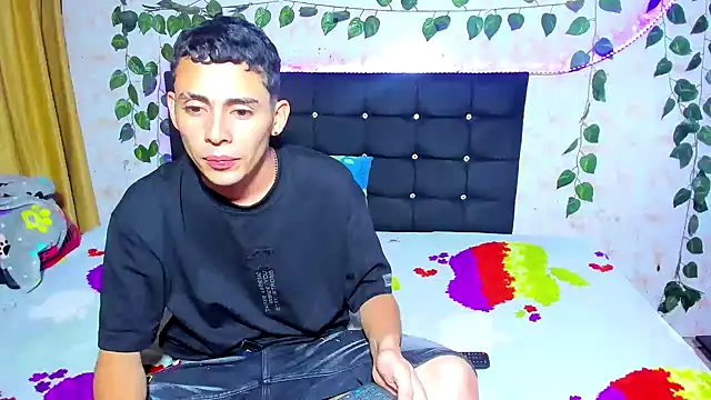 Alexander and Xiao online show from January 18, 2:25 am