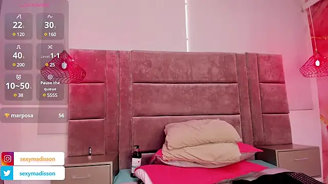 Snapshot of MADISSONLOVE_ chatting on February 20, 5:07 pm MADISSONLOVE online show from February 20, 5:07 pm