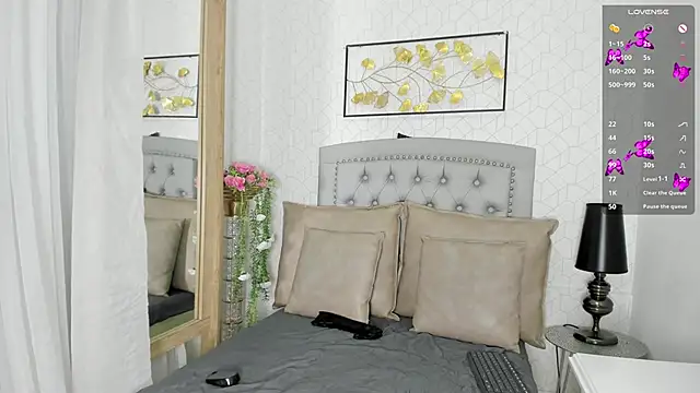 Katalella murillo online show from February 7, 3:34 am