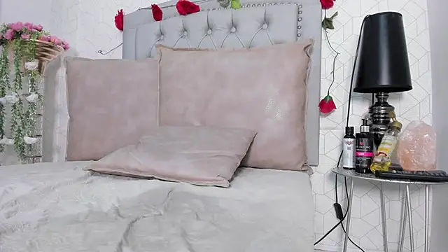 Katalella murillo online show from February 25, 6:14 am