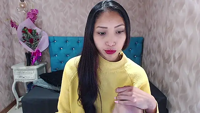 Snapshot of MadelineDoll chatting on February 12, 6:40 pm MadelineDoll online show from February 12, 6:40 pm