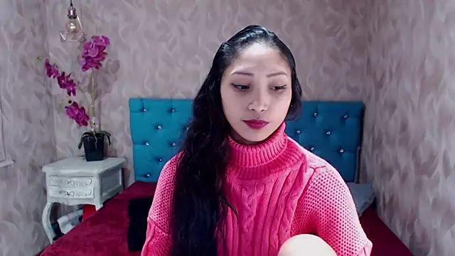 Snapshot of MadelineDoll chatting on February 19, 6:54 pm MadelineDoll online show from February 19, 6:54 pm