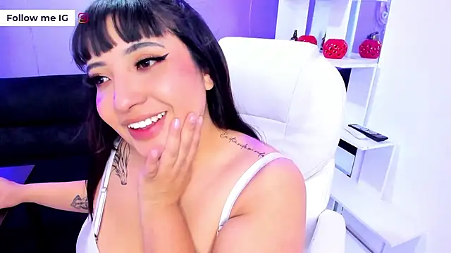 Emma monserrat online show from April 9, 11:59 am