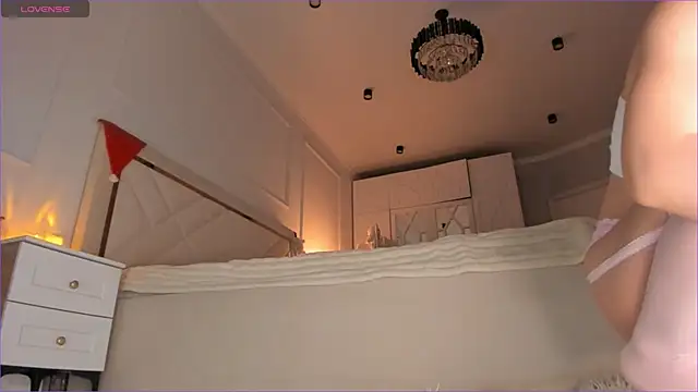 stellagracee online show from January 19, 2:28 pm