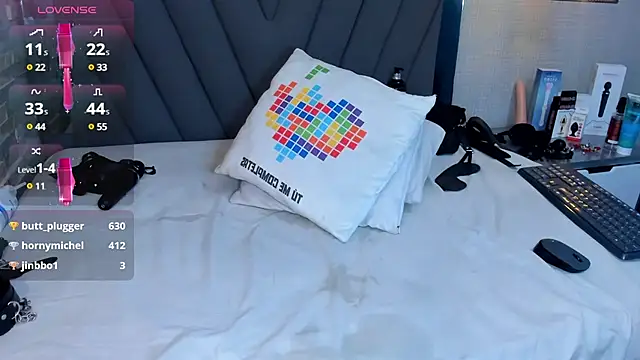 CAMILAGRAY online show from February 26, 3:41 pm