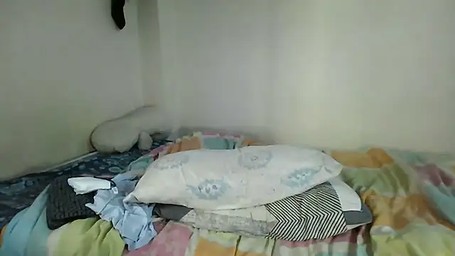 Snapshot of Ivon-09 chatting on December 15, 12:17 pm Ivon-09 online show from December 15, 12:17 pm