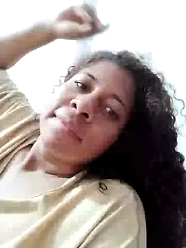 Snapshot of Ivon-09 chatting on December 31, 11:53 am Ivon-09 online show from December 31, 11:53 am