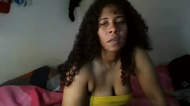 Snapshot of Ivon-09 chatting on January 30, 5:17 pm Ivon-09 online show from January 30, 5:17 pm