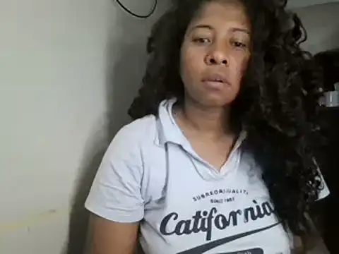 Snapshot of Ivon-09 chatting on March 12, 1:19 pm Ivon-09 online show from March 12, 1:19 pm