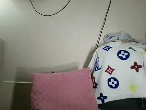 Snapshot of Ivon-09 chatting on March 19, 1:07 pm Ivon-09 online show from March 19, 1:07 pm