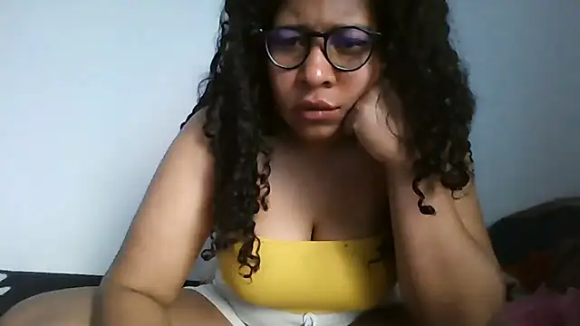 Snapshot of Ivon-09 chatting on September 13, 8:30 pm Ivon-09 online show from September 13, 8:30 pm