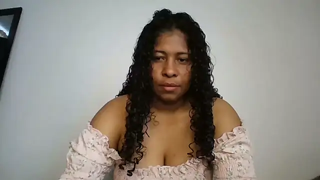 Snapshot of Ivon-09 chatting on September 26, 8:46 pm Ivon-09 online show from September 26, 8:46 pm