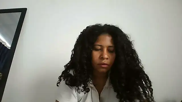 Snapshot of Ivon-09 chatting on September 30, 8:58 pm Ivon-09 online show from September 30, 8:58 pm