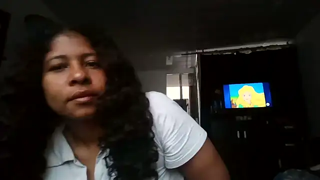 Snapshot of Ivon-09 chatting on October 18, 11:11 am Ivon-09 online show from October 18, 11:11 am