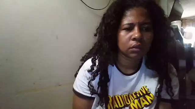 Snapshot of Ivon-09 chatting on November 6, 11:33 am Ivon-09 online show from November 6, 11:33 am