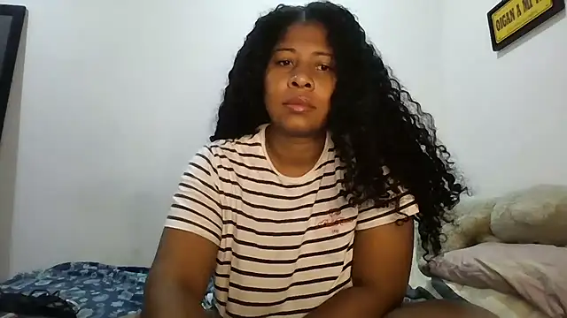 Snapshot of Ivon-09 chatting on November 28, 10:29 am Ivon-09 online show from November 28, 10:29 am