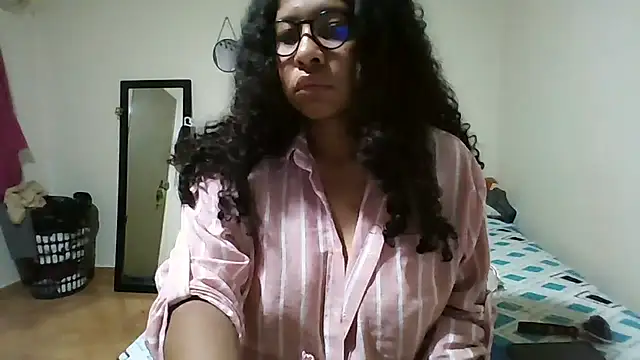 Ivon-09 online show from April 19, 12:37 pm