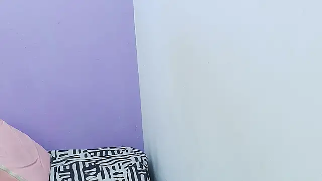 veronica sinner  online show from March 5, 12:00 pm