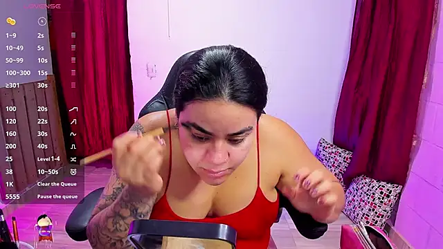 Sharon hils online show from December 31, 1:52 pm