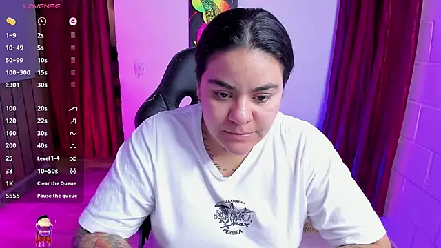 Sharon hils online show from January 25, 9:46 pm