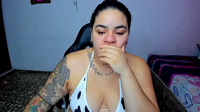 Snapshot of Sharon_hils chatting on July 8, 11:48 am Sharon hils online show from July 8, 11:48 am