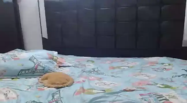 Snapshot of charlotte_slut chatting on February 4, 11:27 pm charlotte slut online show from February 4, 11:27 pm