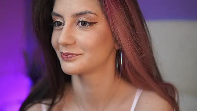 SabrinaHope online show from April 6, 8:32 pm