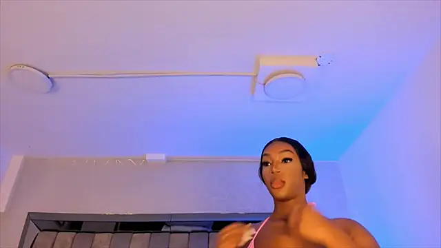 ChaynnaCooper online show from March 11, 12:06 pm