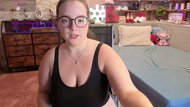 Snapshot of Kimberly-Caprice chatting on June 2, 9:11 am Kimberly-Caprice online show from June 2, 9:11 am