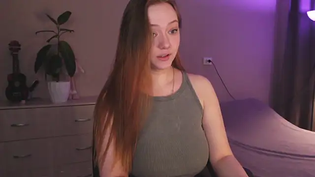 SarahSweetie online show from February 5, 3:27 pm