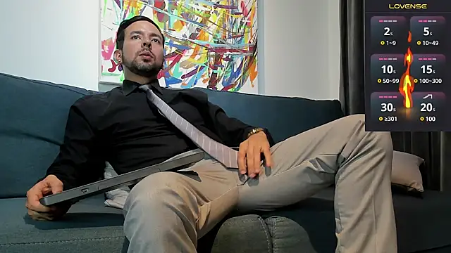 Snapshot of tommy_raym0ndg chatting on December 9, 7:50 pm tommy raym0ndg online show from December 9, 7:50 pm