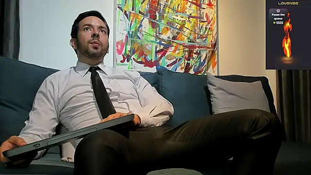 Snapshot of tommy_raym0ndg chatting on February 1, 2:47 am tommy raym0ndg online show from February 1, 2:47 am