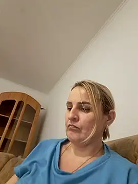 Malichkaanna30 online show from February 1, 7:02 pm