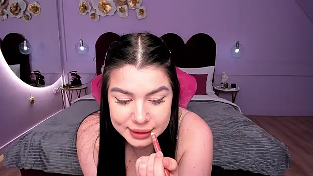 Snapshot of MelanieCarterr chatting on January 12, 7:42 pm MelanieCarterr online show from January 12, 7:42 pm