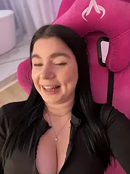 Snapshot of MelanieCarterr chatting on January 31, 3:11 pm MelanieCarterr online show from January 31, 3:11 pm