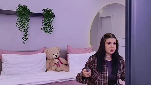 Snapshot of MelanieCarterr chatting on September 27, 4:12 pm MelanieCarterr online show from September 27, 4:12 pm