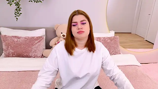 Snapshot of MelanieCarterr chatting on October 21, 4:08 pm MelanieCarterr online show from October 21, 4:08 pm