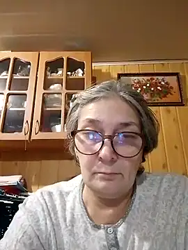 IrinaSweet54 online show from December 17, 2:33 pm