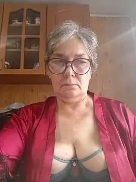 IrinaSweet54 online show from September 12, 8:03 am