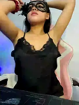Snapshot of princess_katey chatting on December 6, 7:56 pm princess katey online show from December 6, 7:56 pm